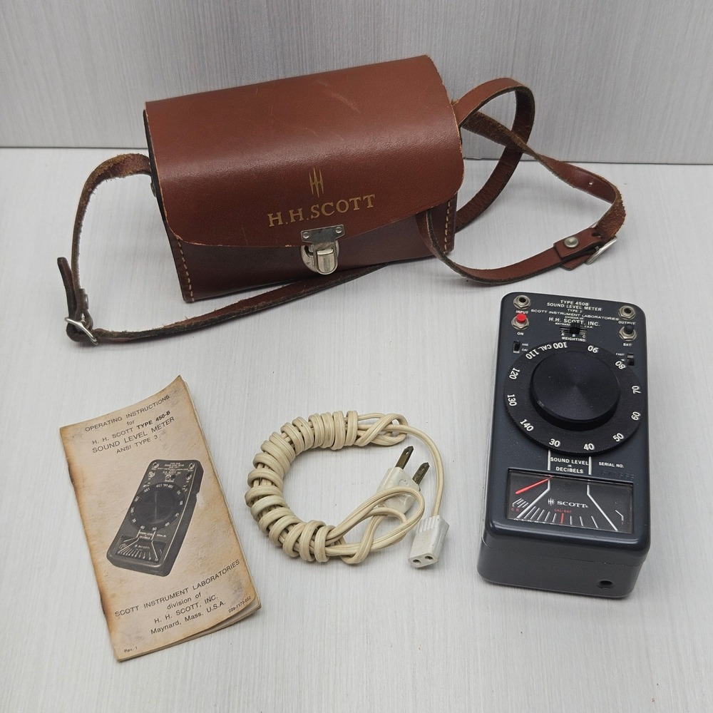 Vintage HH Scott Type 450-B Sound Level Meter ANSI Type 3 with Leather Case